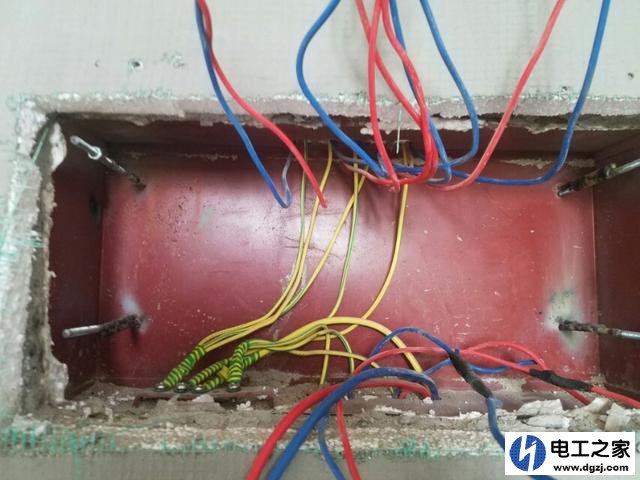家用配电箱现场安装方法图